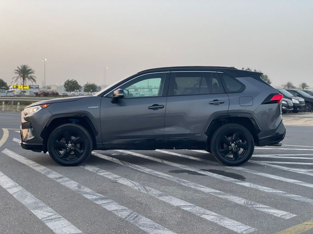 Toyota RAV4 2021 Toyota Rav4 XSE Hybrid Fuel ⛽  Full Option Sports Edition - 2.5L V4 - AWD 4x4 - UAE PASS