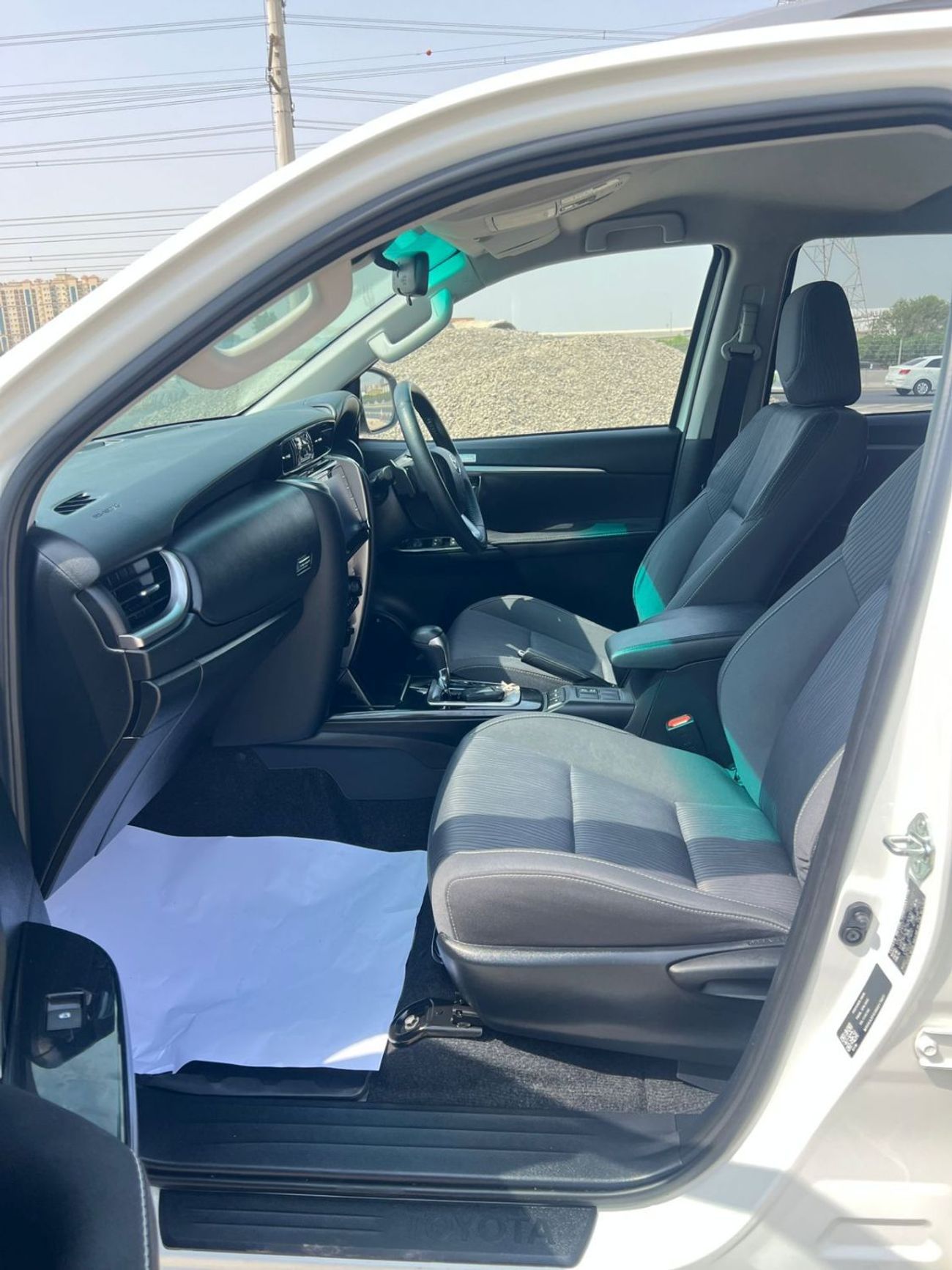 تويوتا فورتونر 2,8 LITER ,DIESEL RIGHT HAND DRIVE PUSH START