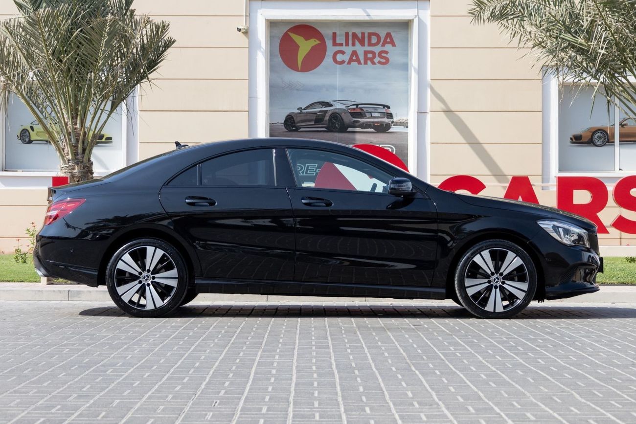 Mercedes-Benz CLA 200 Std 2.0L Mercedes-Benz CLA200 2019 GCC under Warranty with Flexible Down-Payment.