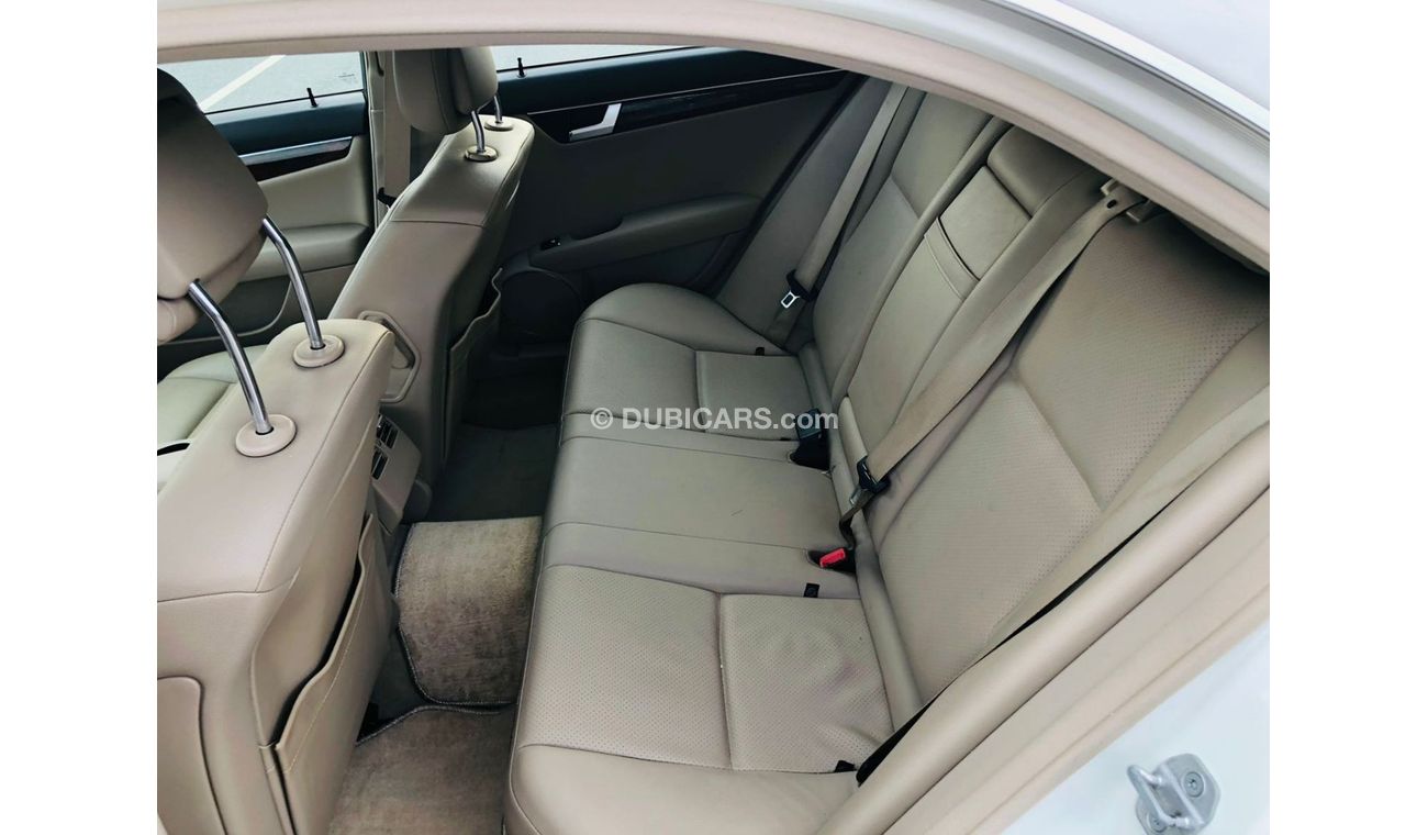 Mercedes-Benz C 300 Luxury