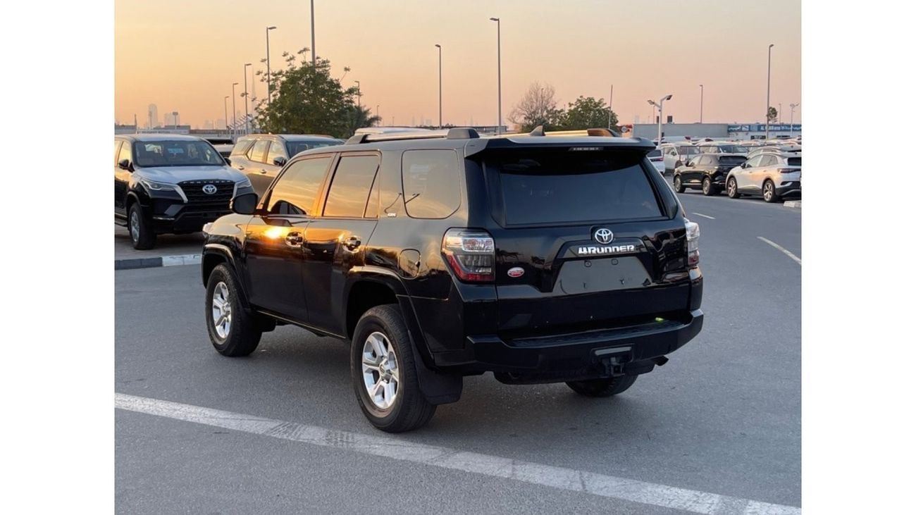 تويوتا Runner4 2020 TOYOTA 4RUNNER SR5 FULL OPTIONS IMPORTED FROM USA