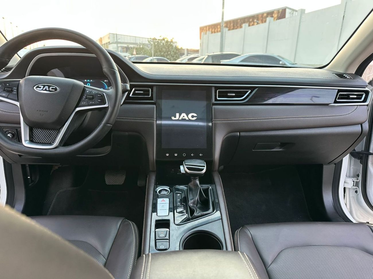 JAC J7