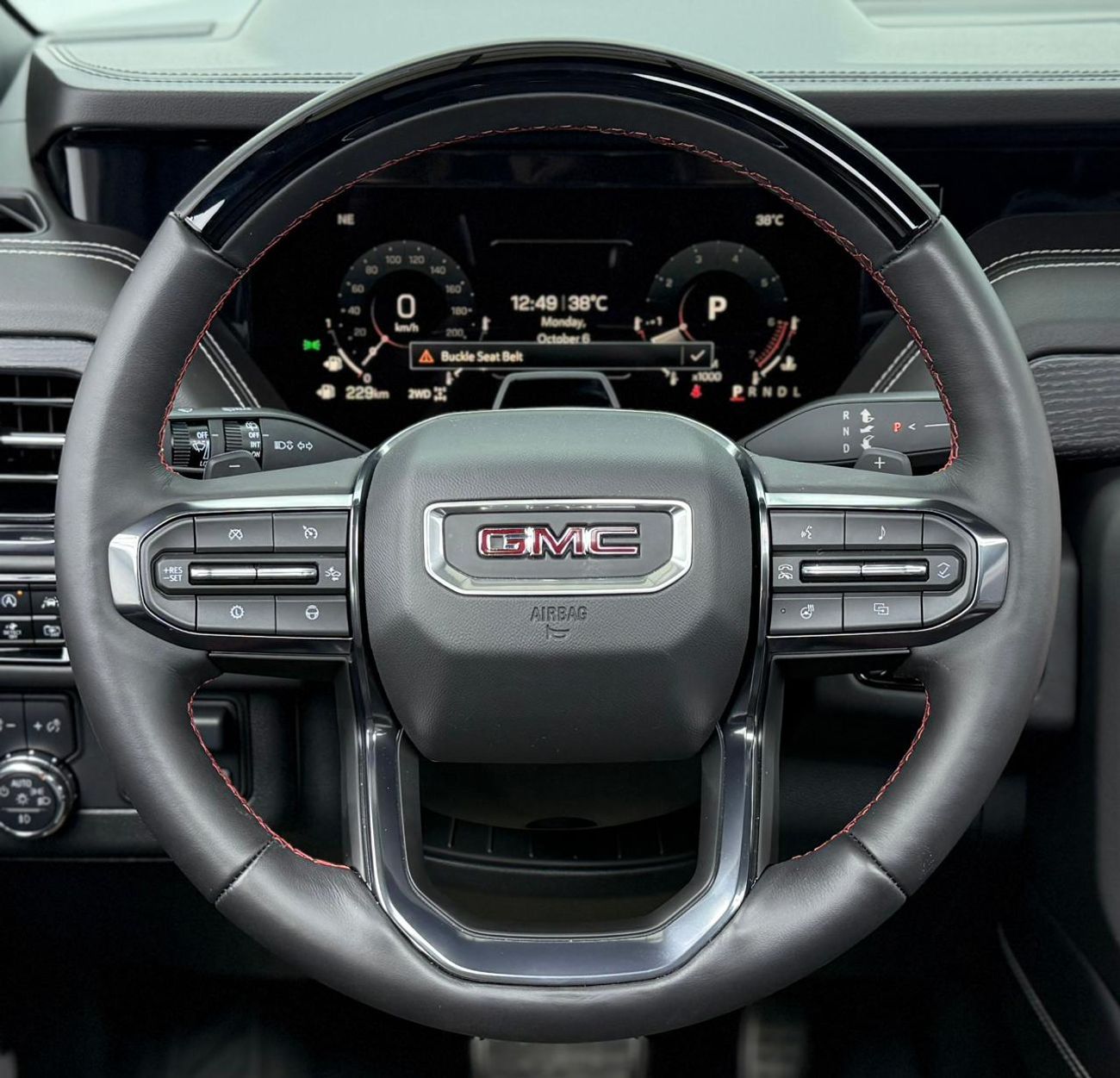 GMC Yukon 2025 GMC Yukon AT4 Ultimate Edition, 5 Years Cadillac Warranty, Full GMC Service History, GCC