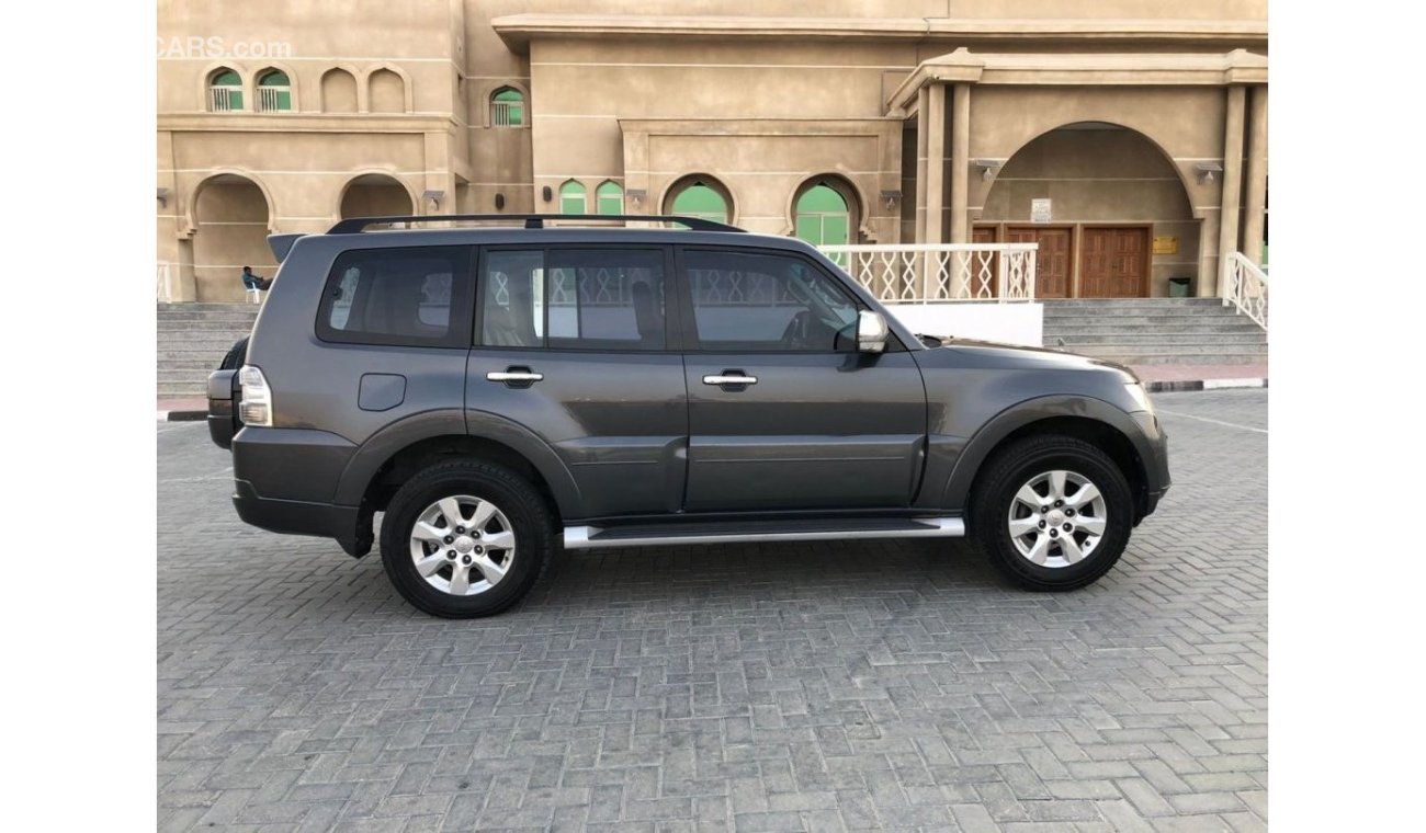 ميتسوبيشي باجيرو PAJERO FULL OPTION 3.5