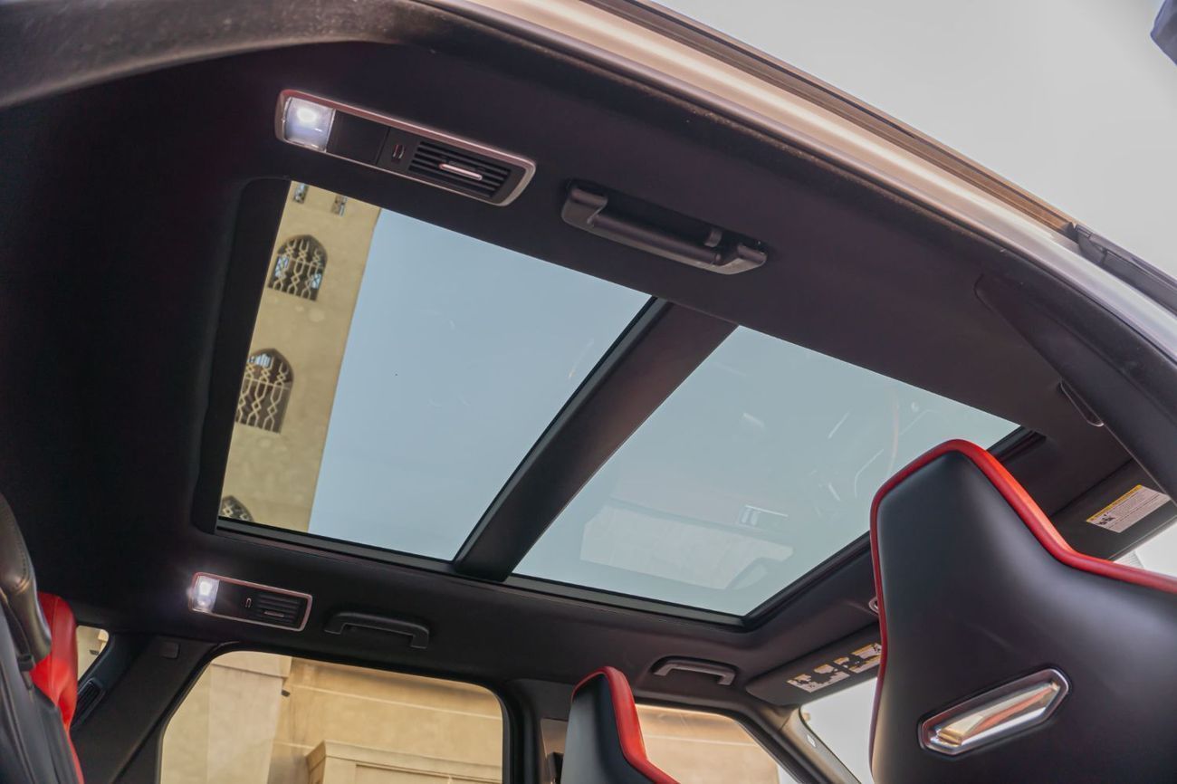 Land Rover Range Rover Sport SVR 5.0L (575 HP) 4WD