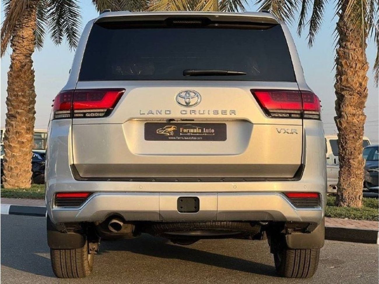 Toyota Land Cruiser VXR (RHD) 3.5L PTR A/T // 2023 // FULL OPTION WITH 360 CAMERA , MEMORY & LEATHER SEATS , RIGHT HAND
