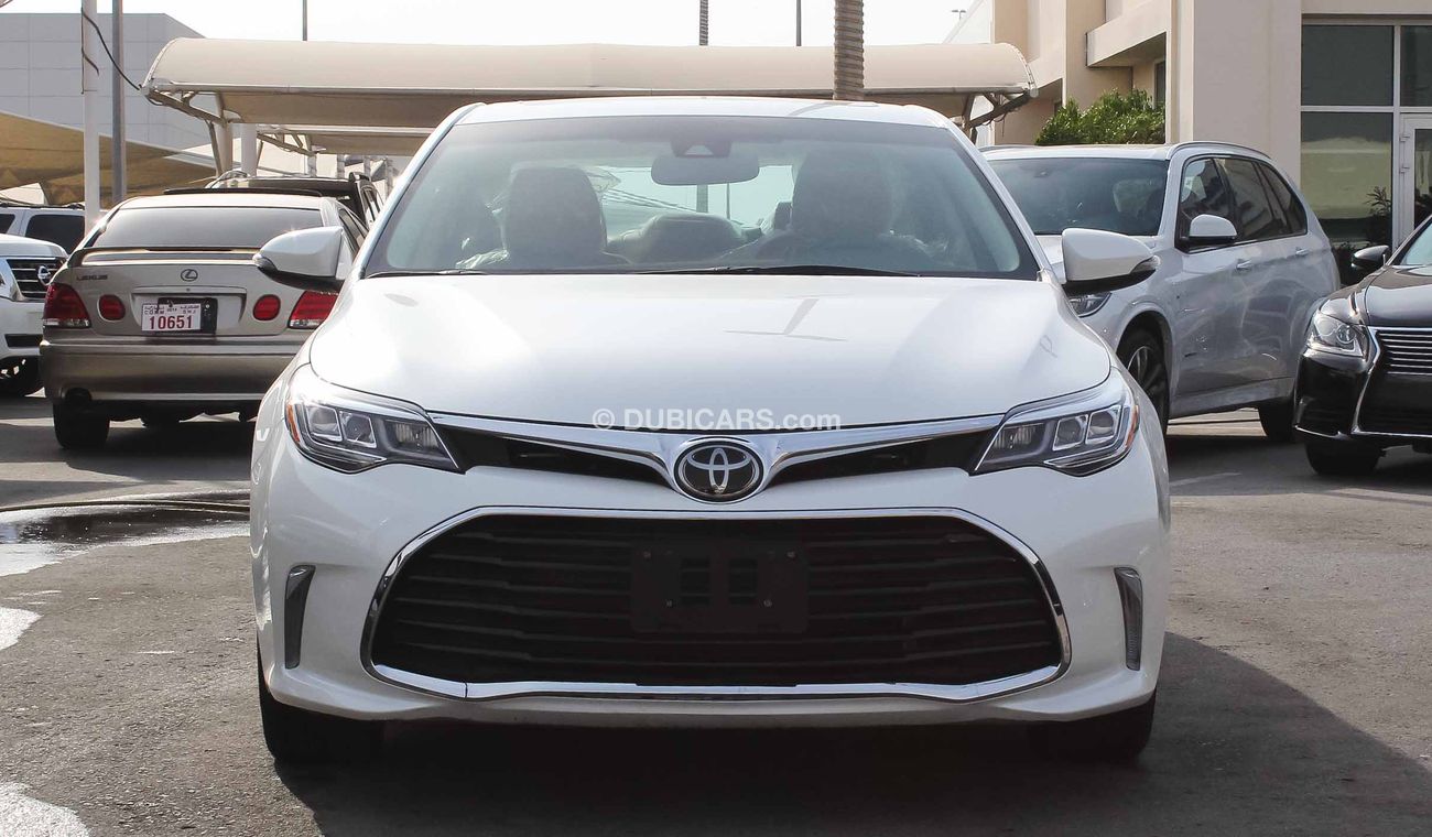 تويوتا افالون Touring