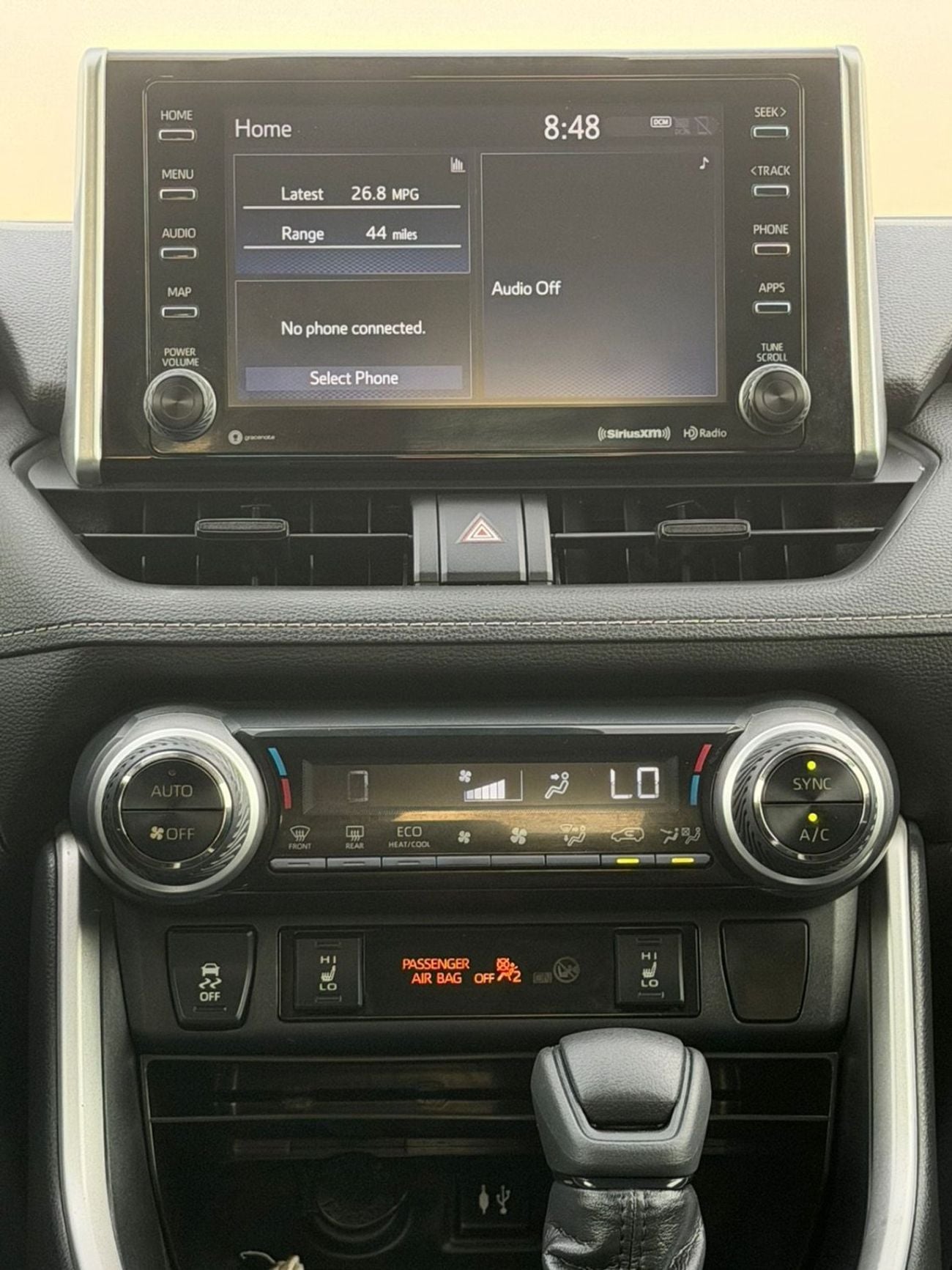 Toyota RAV4 2019 TOYOTA RAV4 XLE Full Option