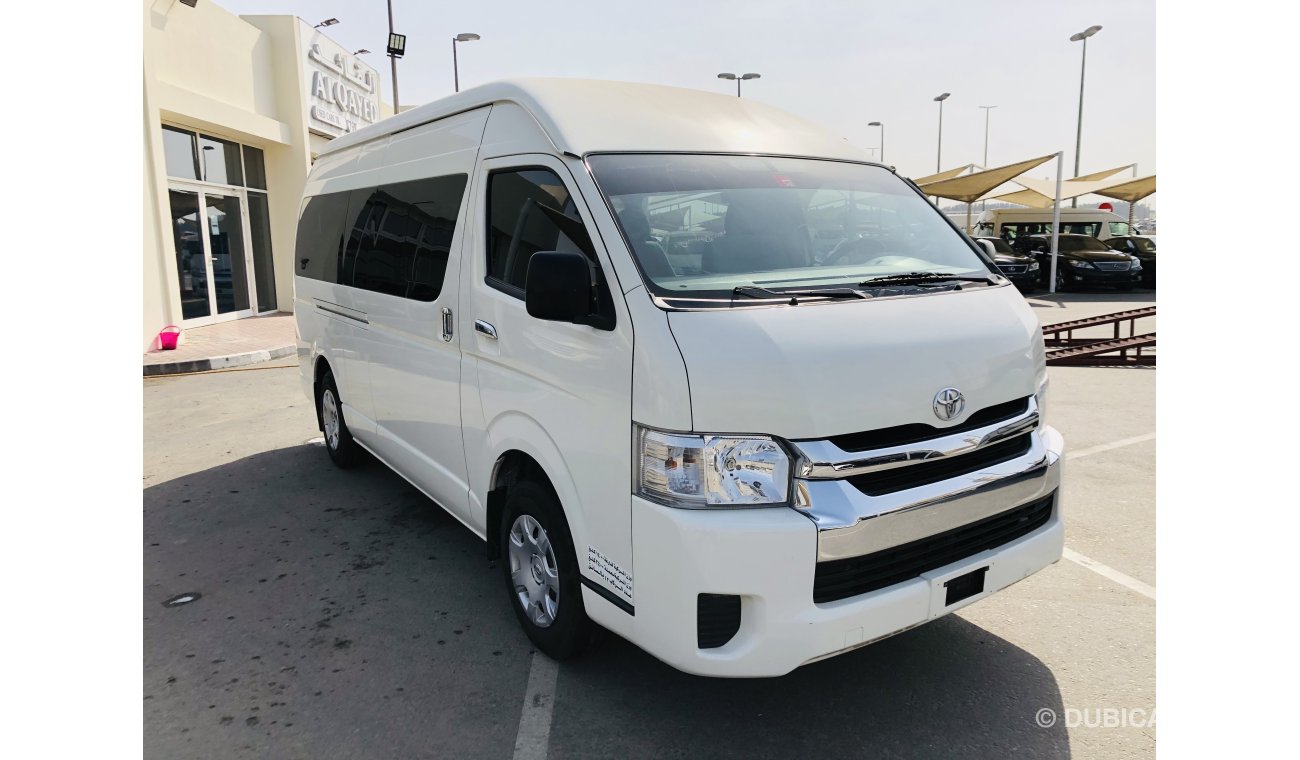 Toyota Hiace Toyota hayas hai roov full Option good condition