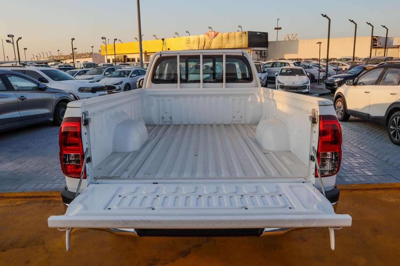 تويوتا هيلوكس GL 2.7L Single Cab Utility