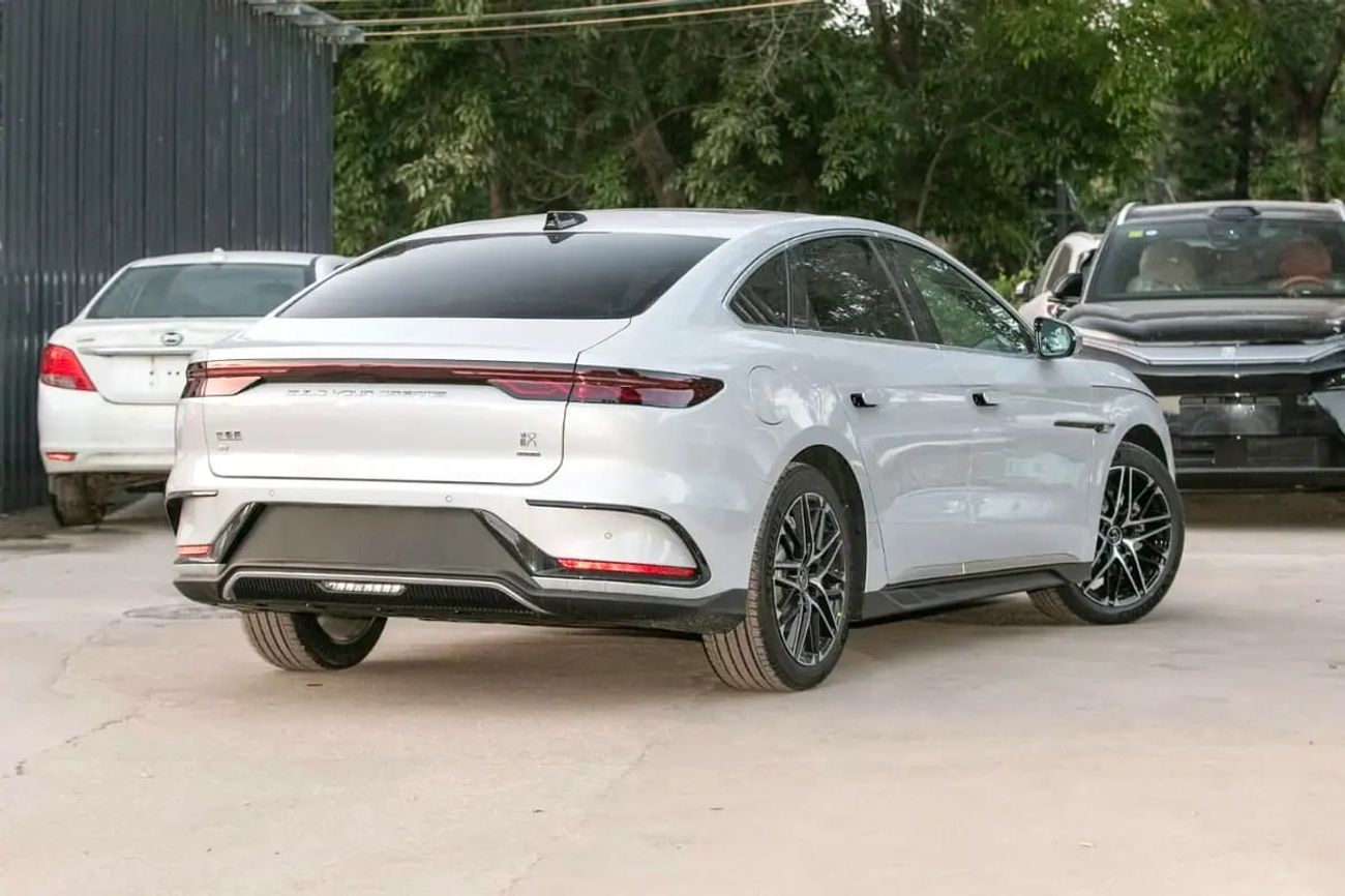 بي واي دي هان Flagship | EV Range 701 KM