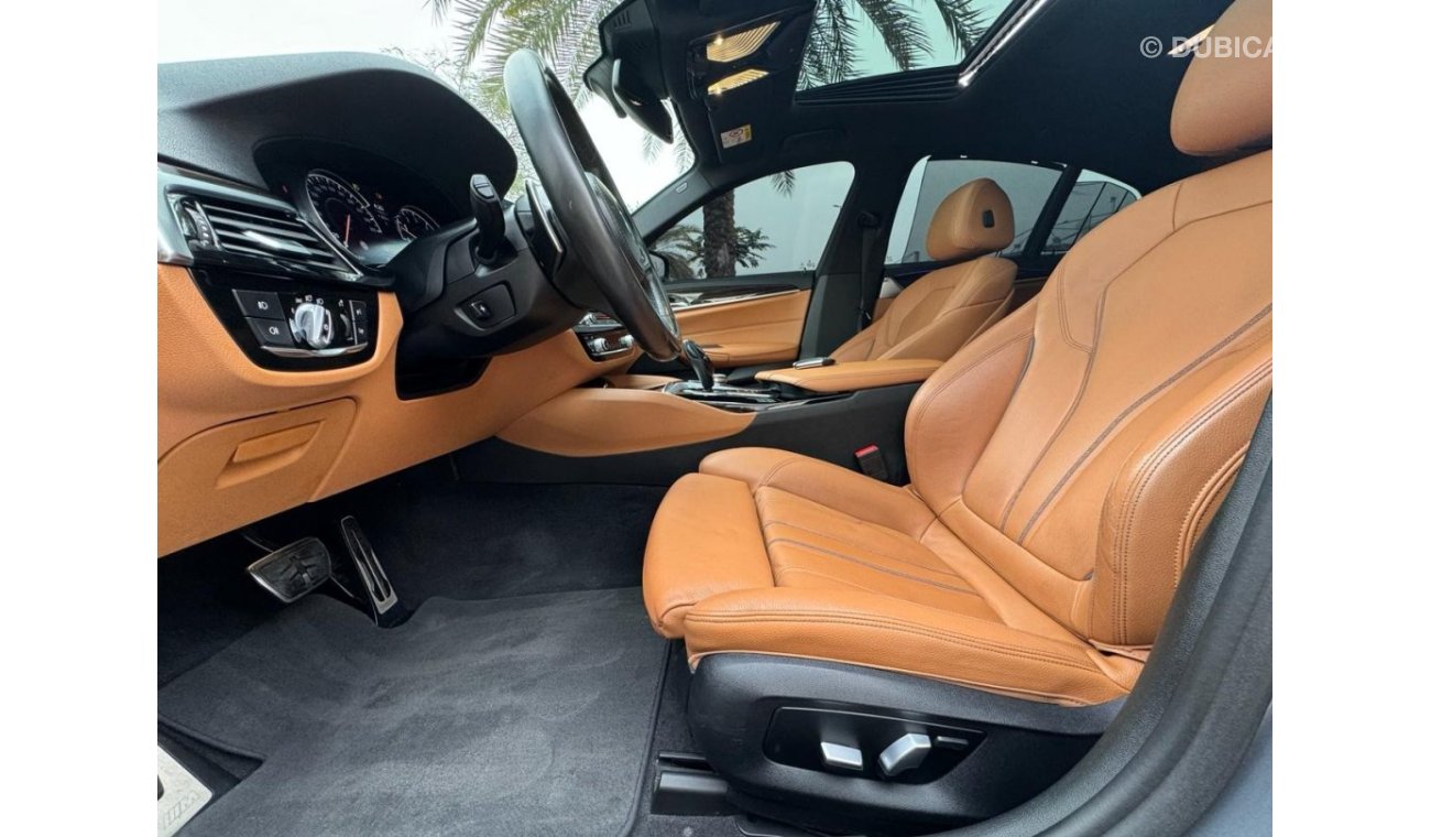 بي أم دبليو 520 GREAT OFFER BMW 520i M KIT 2018 GCC FULL OPTIONS