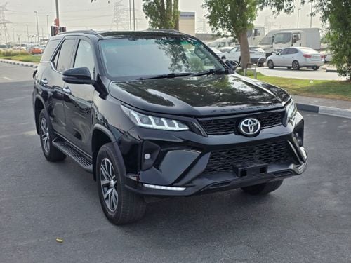 Toyota Fortuner VXR DIESEL ENGINE RIGHT HAND DRIVE 2800 CC AUTO TRANSMISSION ONLY FOR EXPORT