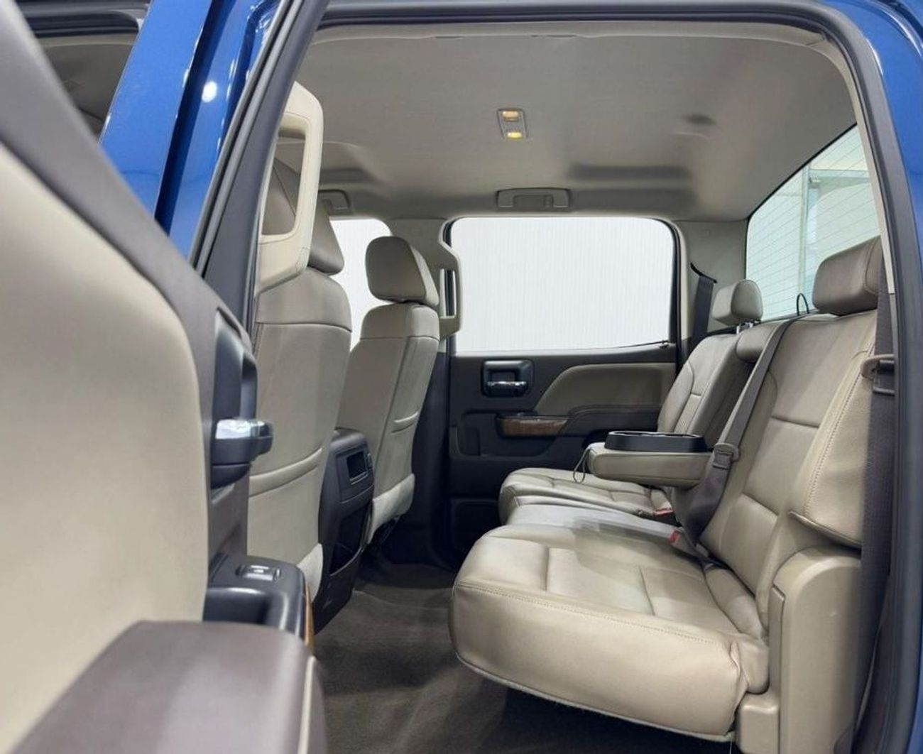 GMC Sierra 6.0L V8 2500HD SLE 2018 GMC Sierra 2500HD SLE, Warranty, Full GMC Service History, Very Low Kms, GCC