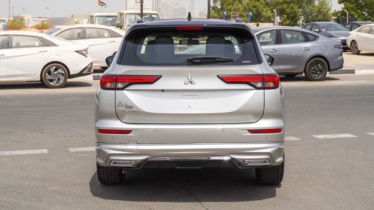 Mitsubishi Outlander Brand New Mitsubishi Outlander High Line 2025 For Export 2.5L Petrol A/T|Silver/Black|OUTLANDER-HL-2