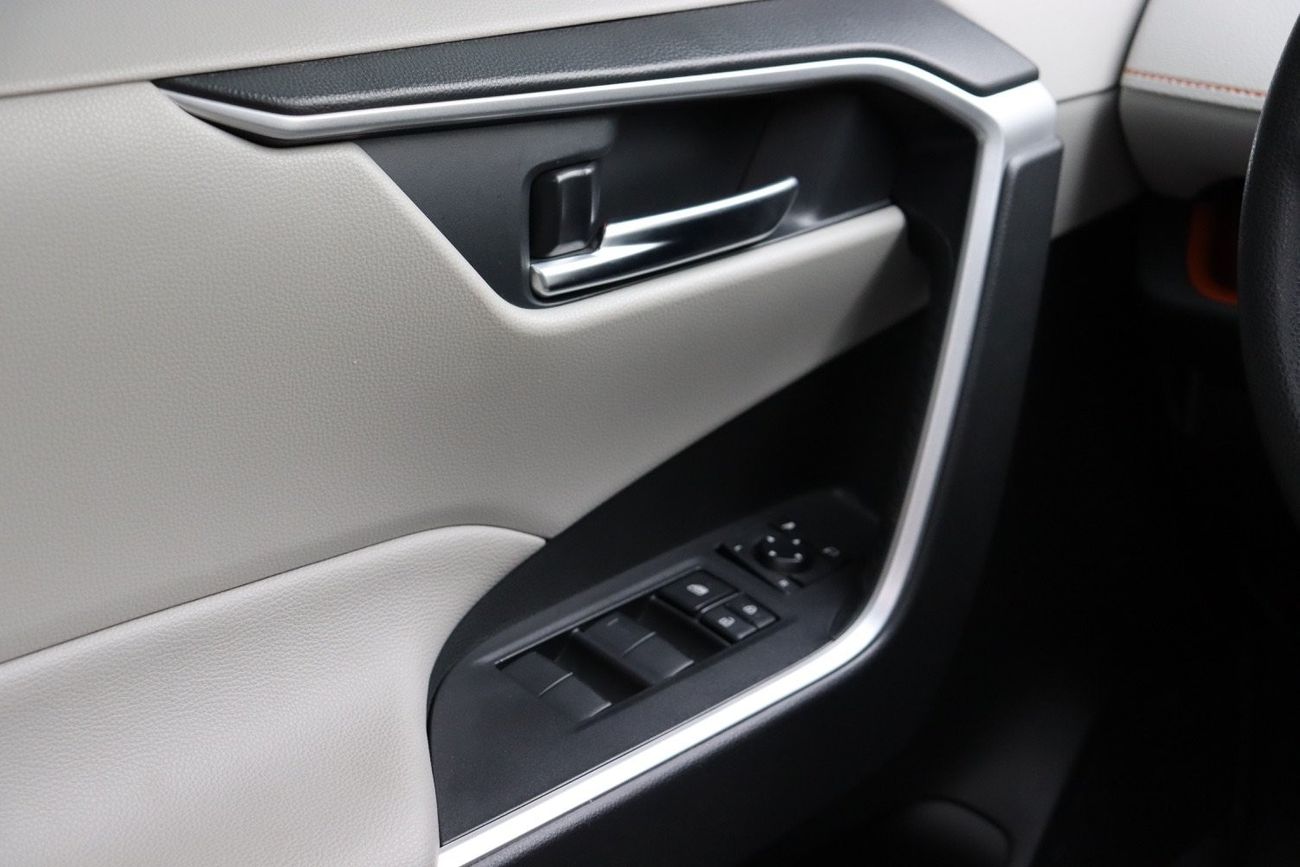 تويوتا راف ٤ Adventure 2.5L AWD Toyota RAV4 Limited AWD / 2020 / GCC / 24,000KM / Original paint