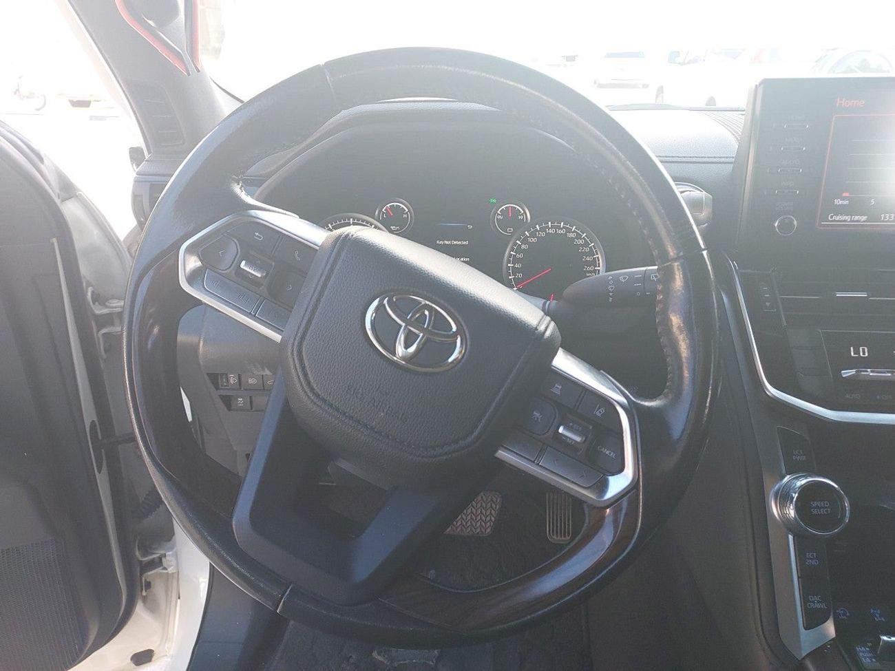 تويوتا لاند كروزر GXR 4 | بدون دفعة مقدمة | اختبار القيادة في المنزل