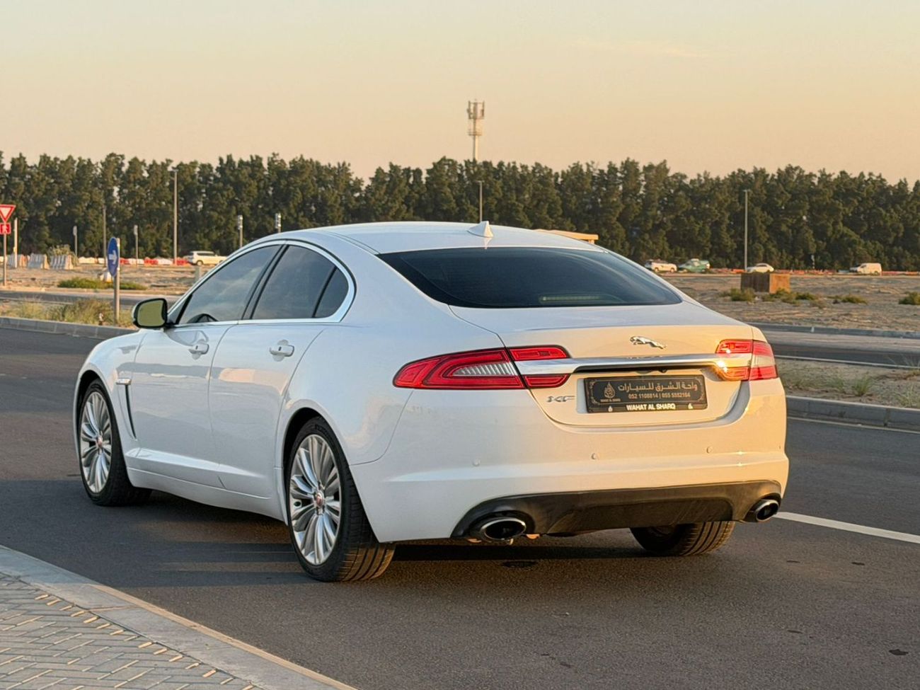 جاكوار XF Premium Luxury 2.0L