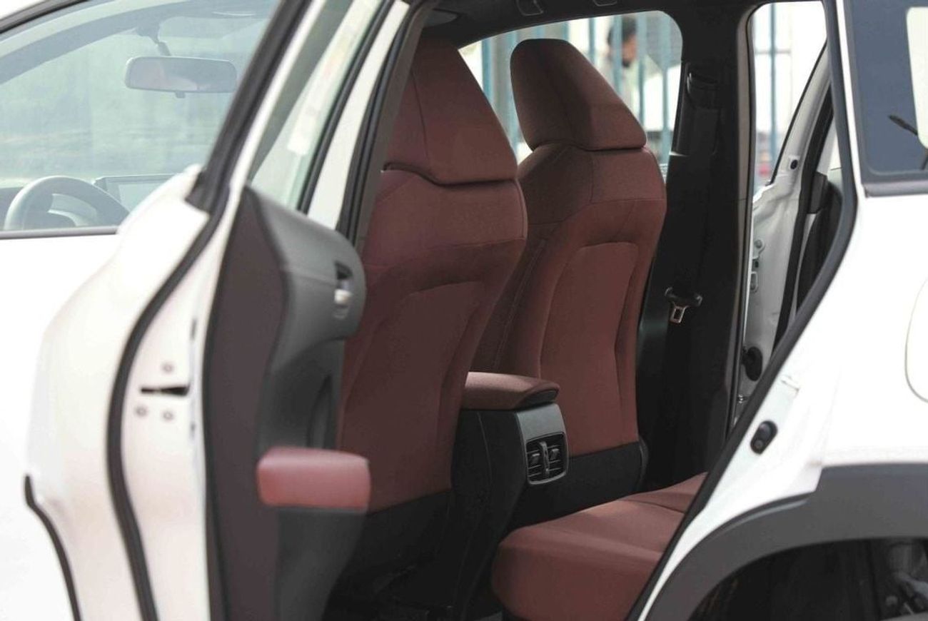 تويوتا كورولا كروس 2025 TOYOTA COROLLA CROSS MID 1.8 Hybrid - PLATINUM WHITE PEARL inside RED | Export Only