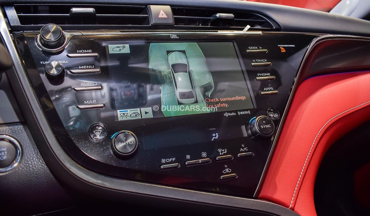 تويوتا كامري XSE