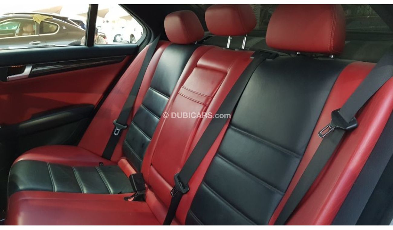 مرسيدس بنز C 63 AMG 2012 mercedes C63 AMG Full options Gulf specs