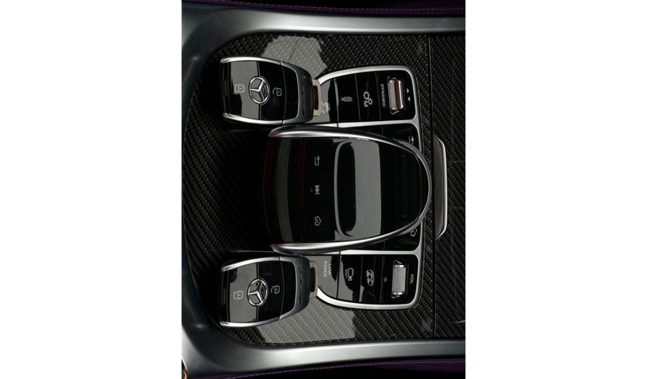 Mercedes-Benz G 63 AMG Premium + MERCEDES G63 2022 GCC BRABUS KIT