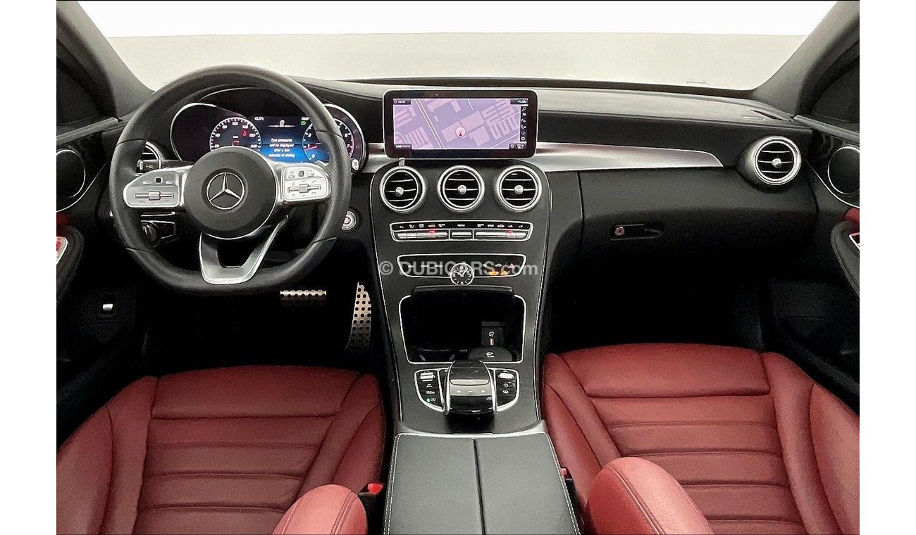 Mercedes-Benz C 200 Premium (AMG Line)