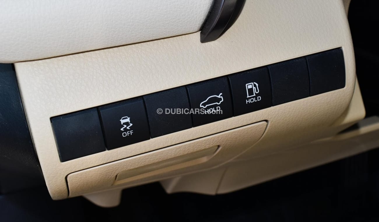 Toyota Camry LE 2.5L