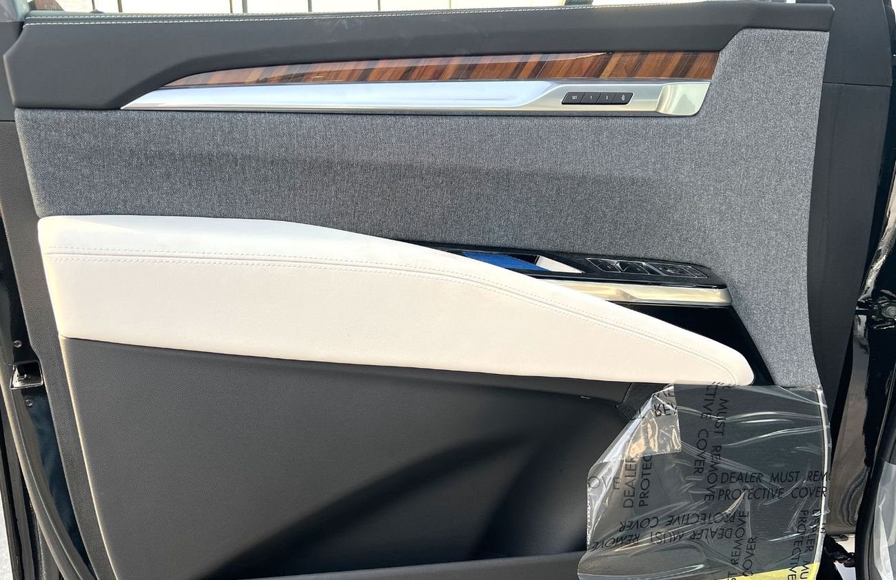 Cadillac Escalade 2025 Sport Platinum 6.2L 4WD