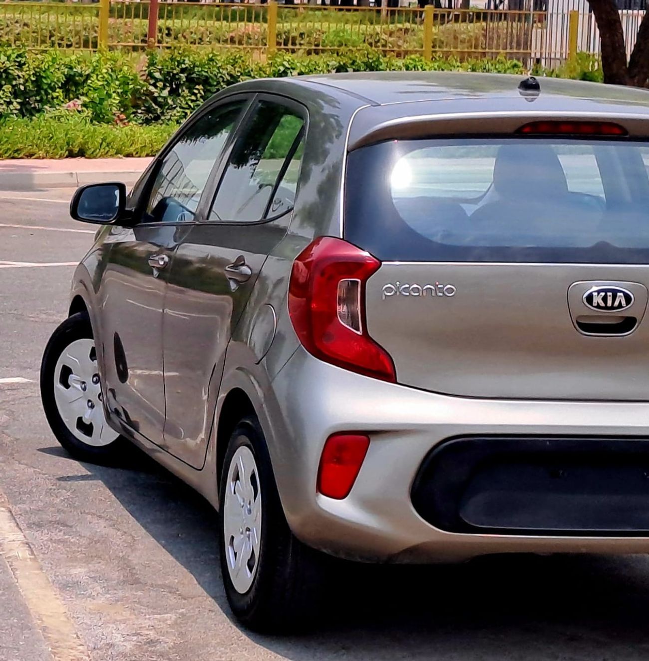 Kia Picanto EX 1.2L KIA PICANTO 2020 1.2L GCC (360/-MONTHLY)