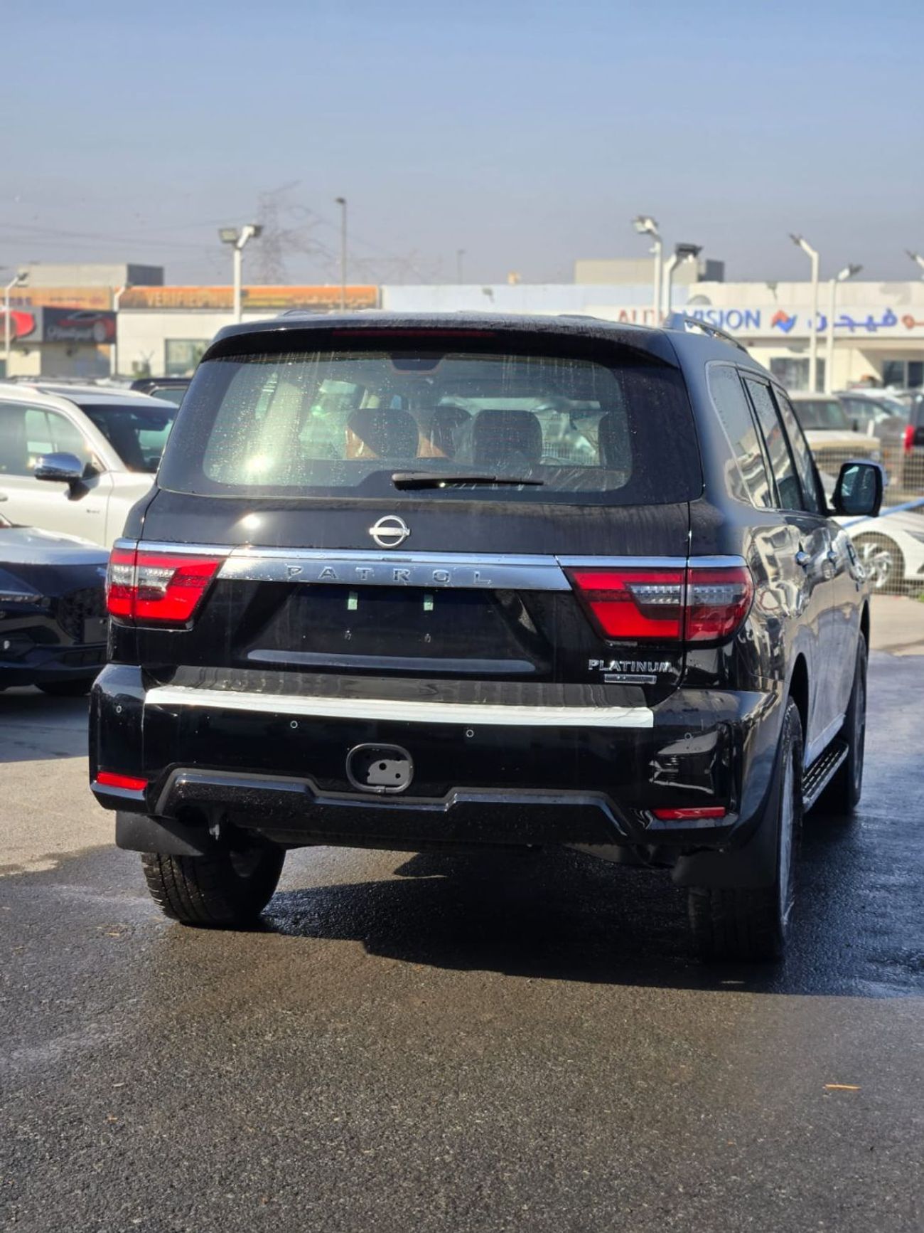 Nissan Patrol LE Platinum City 5.6L Full Option A/T