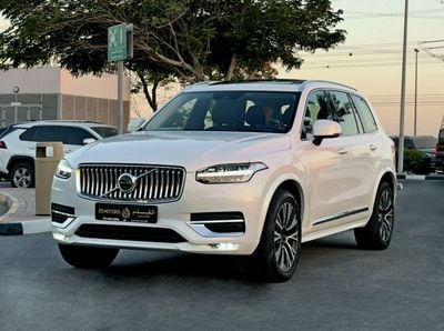 Volvo XC90 MOMENTUM