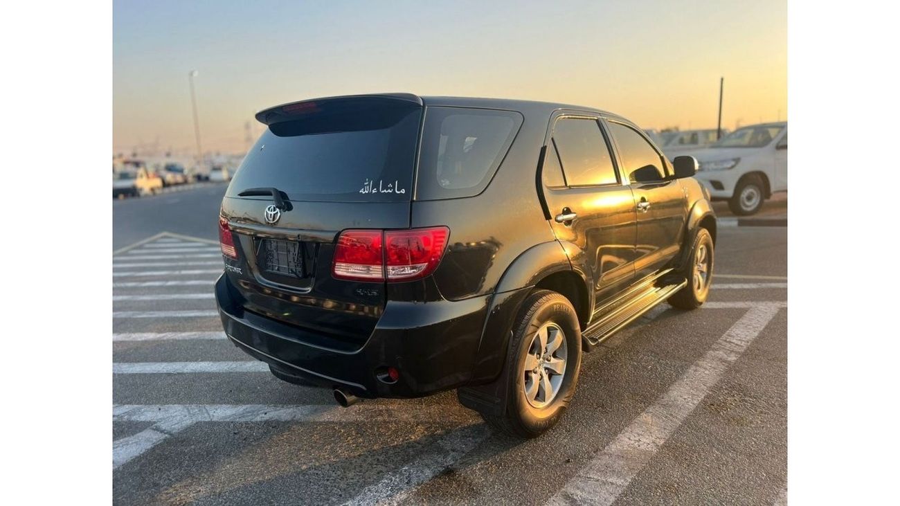 Toyota Fortuner 2008 TOYOTA FORTUNER 2.7L v4 - V4 - VVT-i Super clean car - GCC Spec