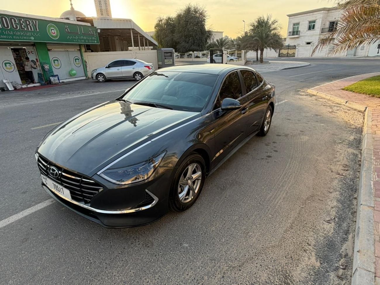 هيونداي سوناتا Mid option 2.5L