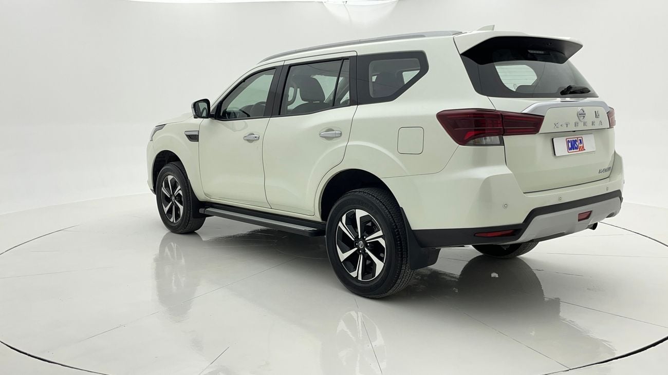 نيسان إكستيرا PLATINUM 2.5 | بدون دفعة مقدمة | اختبار قيادة مجاني للمنزل