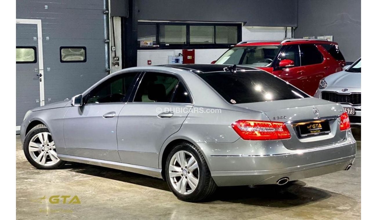 مرسيدس بنز E300 2011 Mercedes E300, Service History, GCC, Immaculate Condition