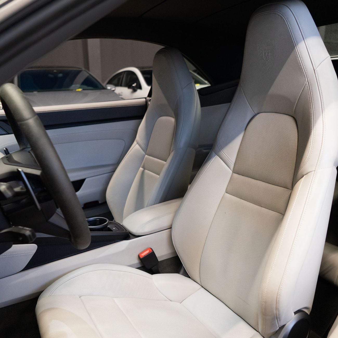 بورش 911 Carrera GTS 3.0L (475 HP) Convertible AED 11,499 pm • 0% Downpayment • Porsche 911 Carrera GTS • Age