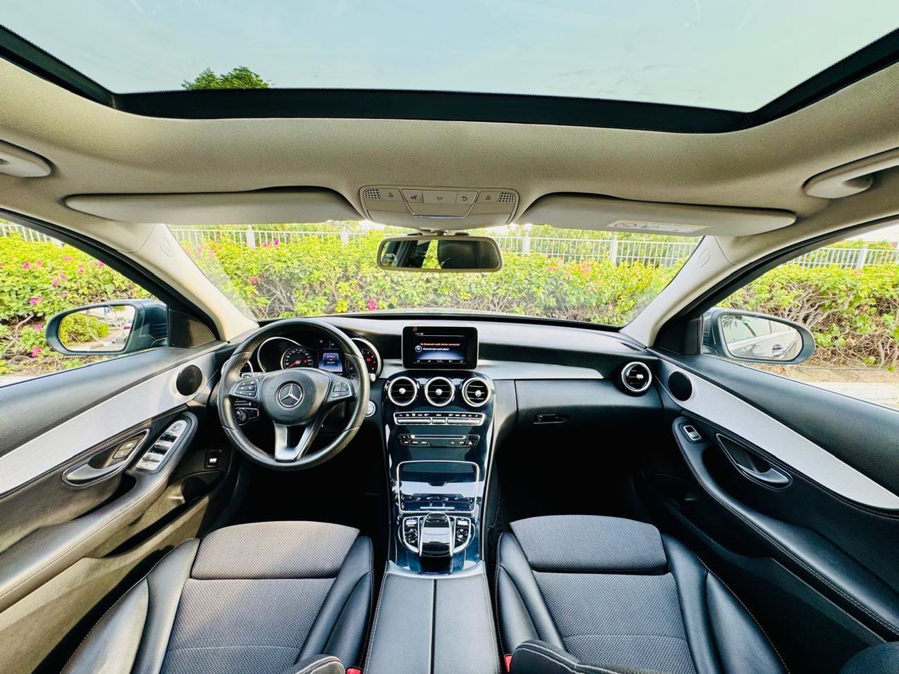 مرسيدس بنز C 200 MERCEDES C200 | GCC SPECS | CAR IS IN GOOD CONDITION |