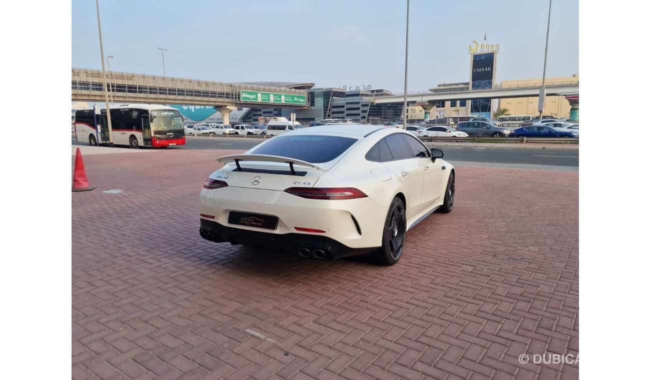 مرسيدس بنز AMG GT 43 MERCEDES BENZ BENZ GT 43 AMG  COUPE 4 DOOR -2019-47000 KM GCC