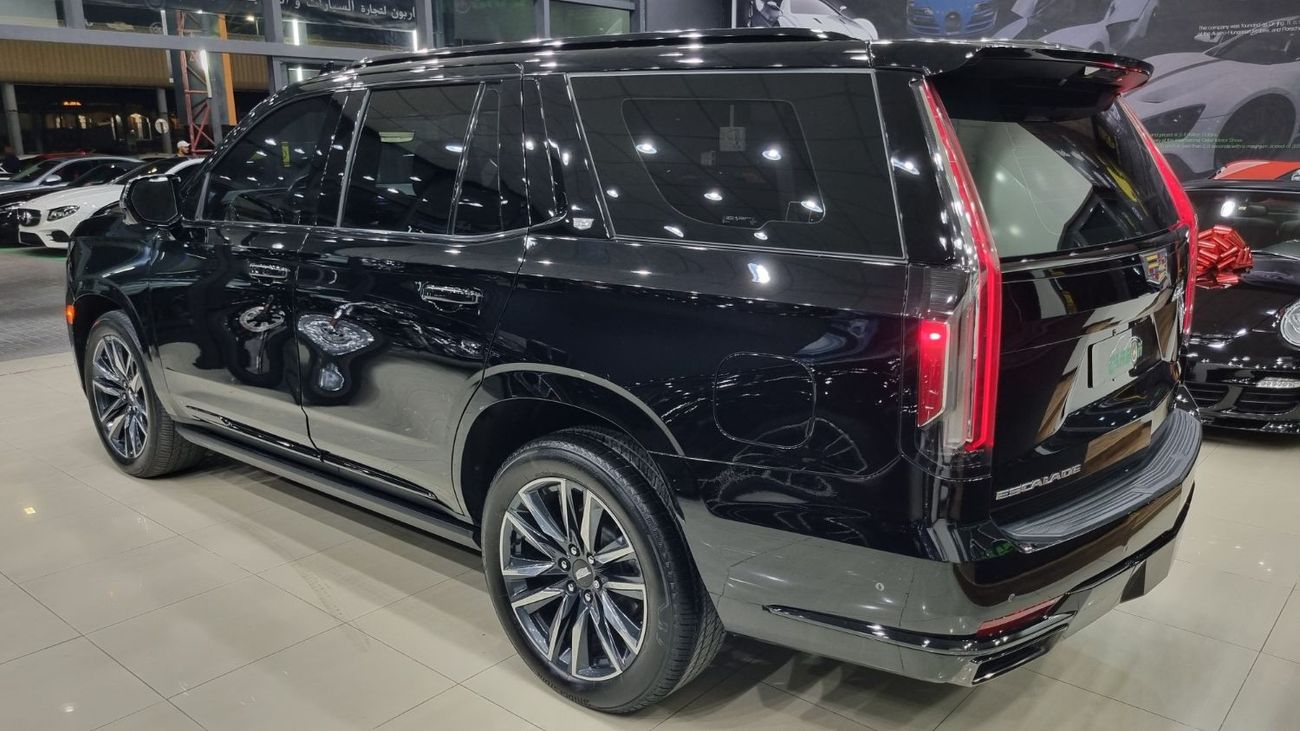 Cadillac Escalade Luxury CADILLAC ESCALADE GCC 2022 WITH 64K KM IN PERFECT CONDITION FOR 319K AED