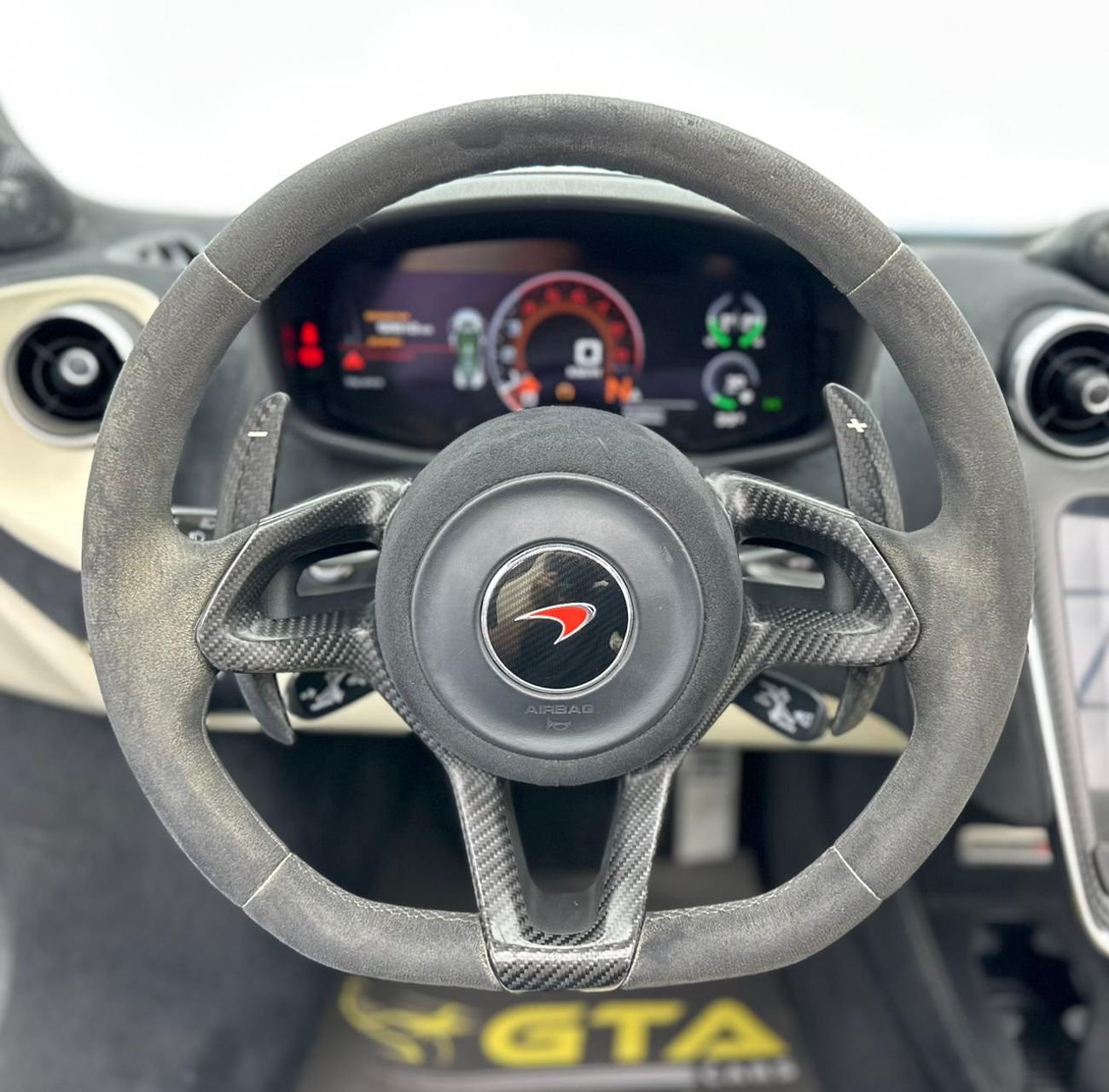 McLaren 570S 2018 McLaren 570s Spider, 3.8TC V8 RWD, 562bhp 600Nm Torque, 7 Speed Dual-Clutch Auto Gearbox.