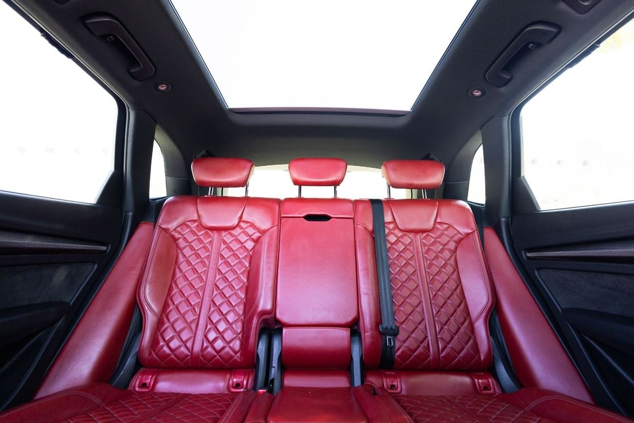 أودي SQ5 TFSI quattro 3.0L  Audi SQ5 TFSI Quattro 2020 GCC under Agency Warranty with Flexible Down-Payment.