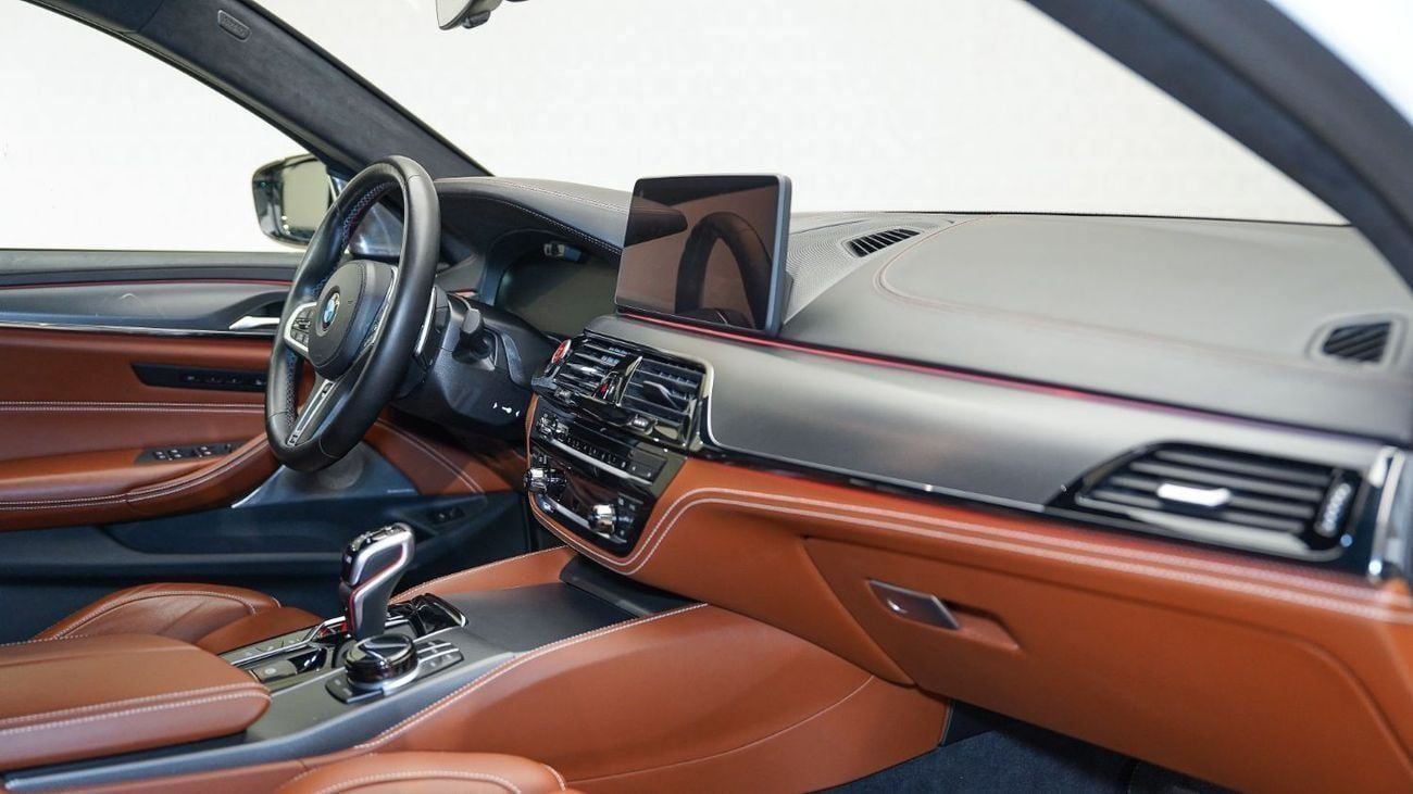 BMW M5 Competition 4.4L (625 HP) | AED 6,004 PM | Warranty Nov 2026 | GCC