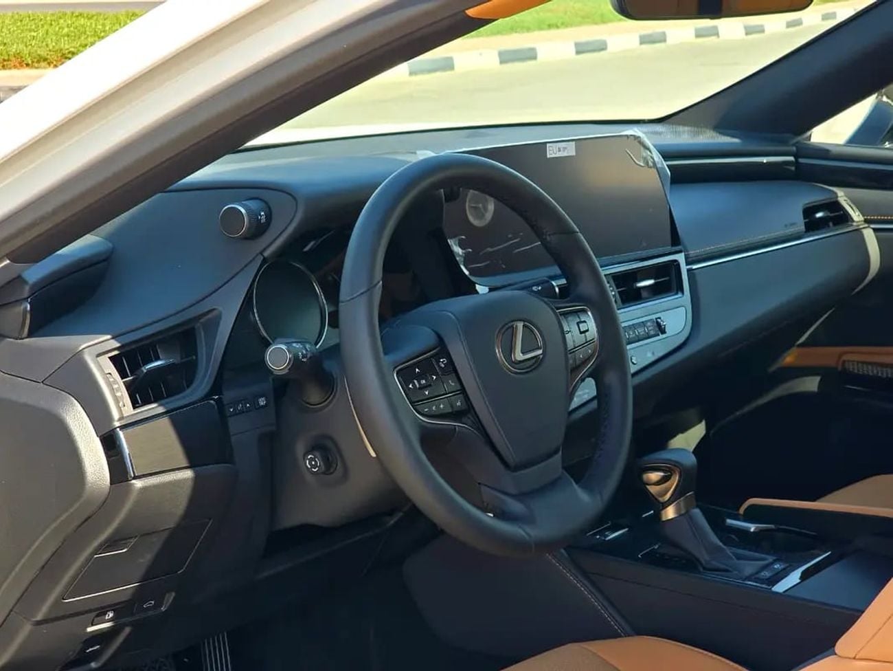 Lexus ES300h ES 300h GCC Specs - Brand Hybrid Luxury