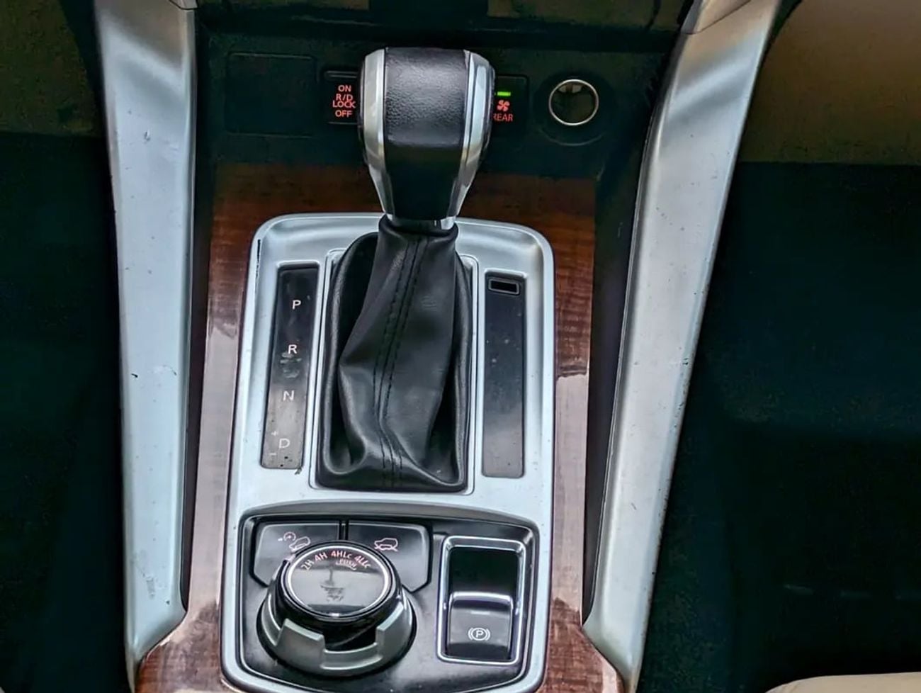 ميتسوبيشي مونتيرو سبورت GLS TOP FULL OPTION GCC ACCIDENT FREE IN EXCELLENT CONDITION