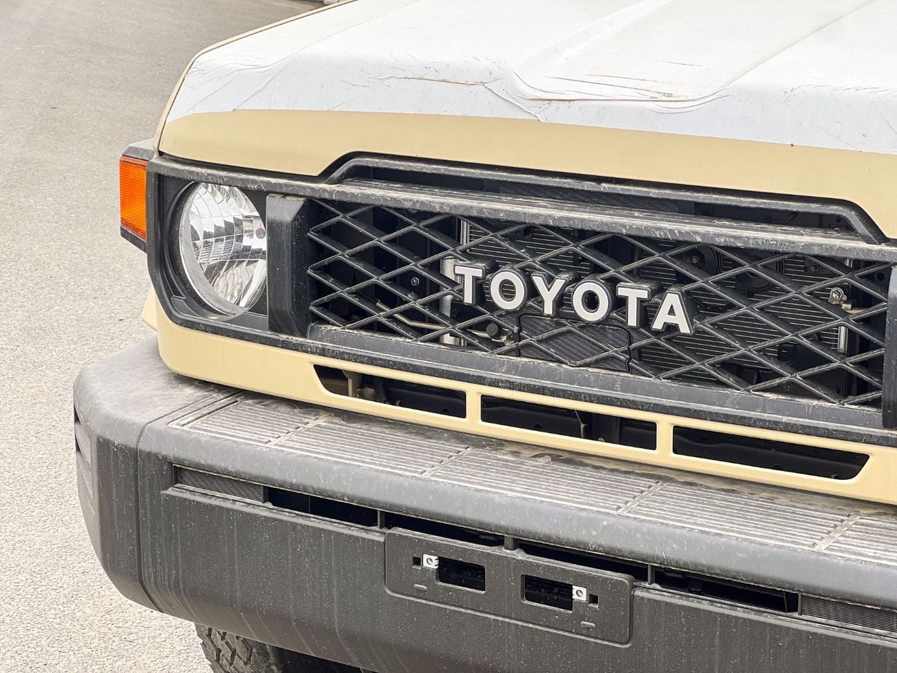 تويوتا لاند كروزر بيك آب EXPORT ONLY - LC79 DC STD 4.0L PETROL AT