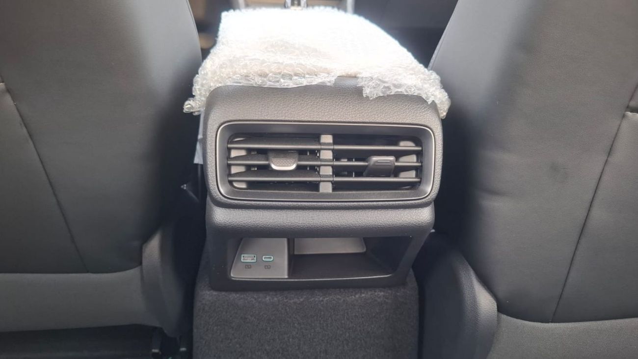 بي واي دي سيل 05 DM-i 2025 BYD SEAL 05 DMI  (Export Price 50000 Aed)