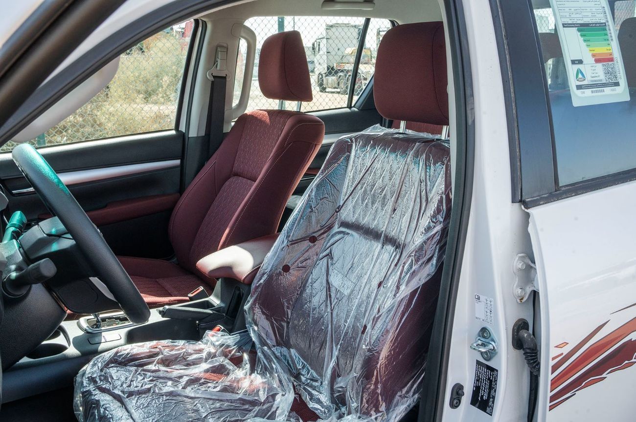 تويوتا هيلوكس 2026 Toyota Hilux SGLX 2.8L AT Diesel (White-Red)