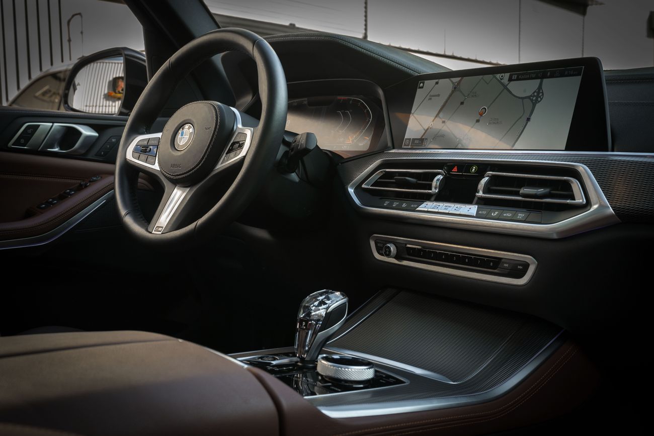 BMW X5 40i Mkit X-Drive | 4,698 P.M  | 0% Downpayment | Perfect Condition!