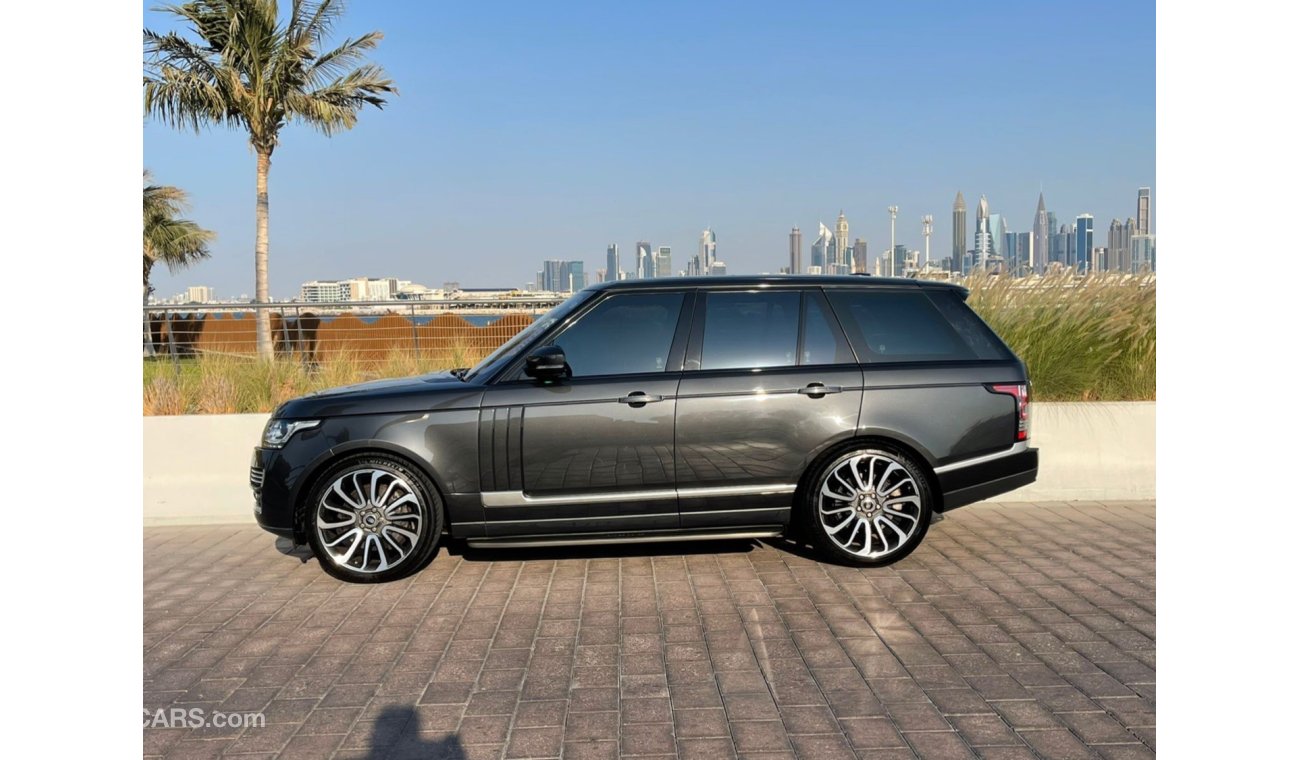 Land Rover Range Rover Vogue SE Supercharged GCC SE 2016. 65000kms